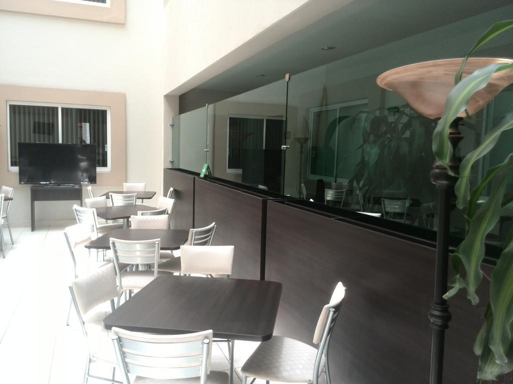 Hotel Casa de los Dulces S Express Morelia Exterior foto